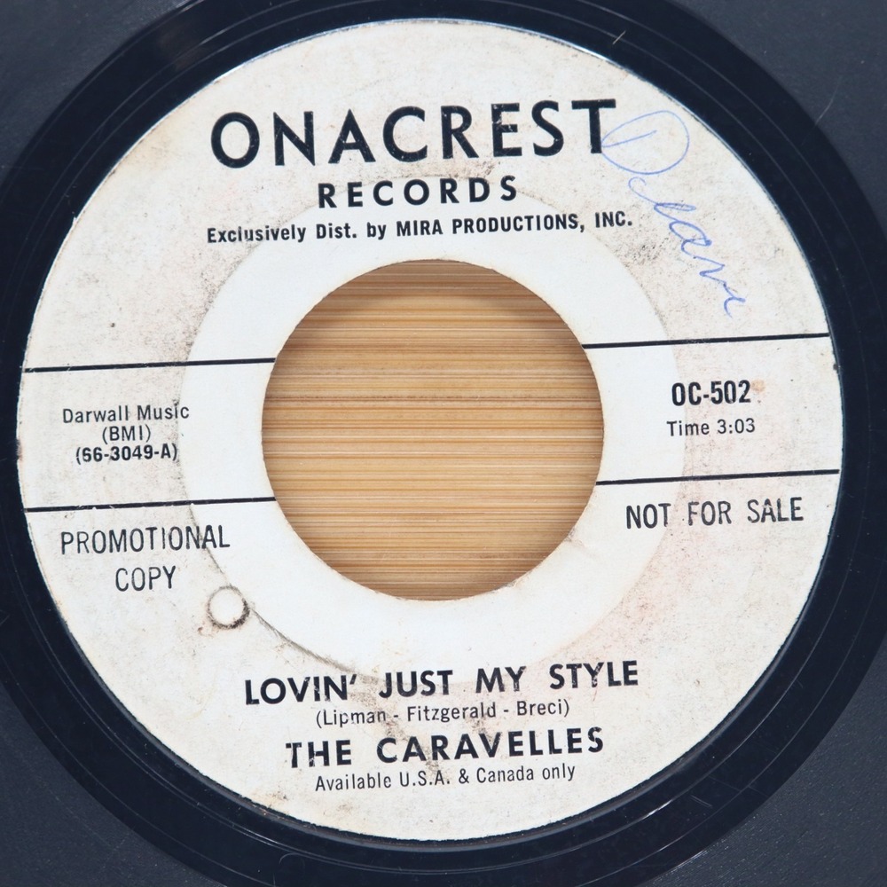 THE CARAVELLES - LOVIN' JUST MY STYLE / SELF-SERVICE - ROCK POP 45 *HEAR*